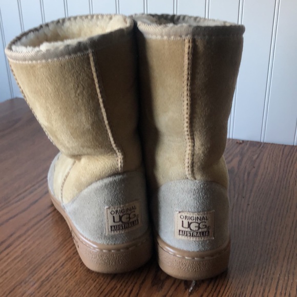 Ugg Classic Kids Winter Boots Snow - Picture 2 of 10